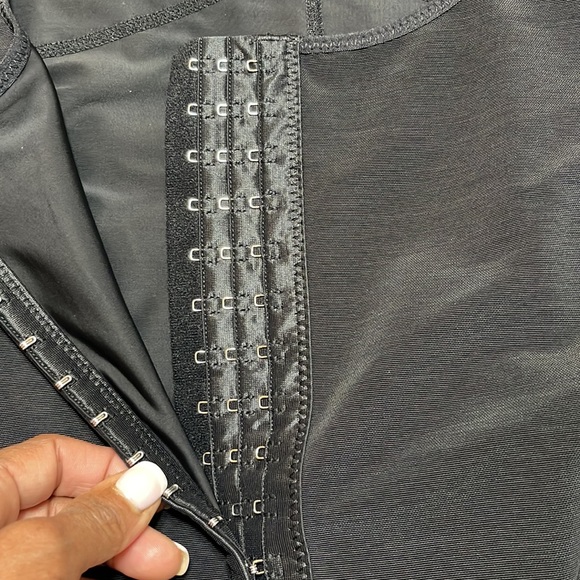 BBL Faja with full zippered crotch size large - Picture 5 of 12